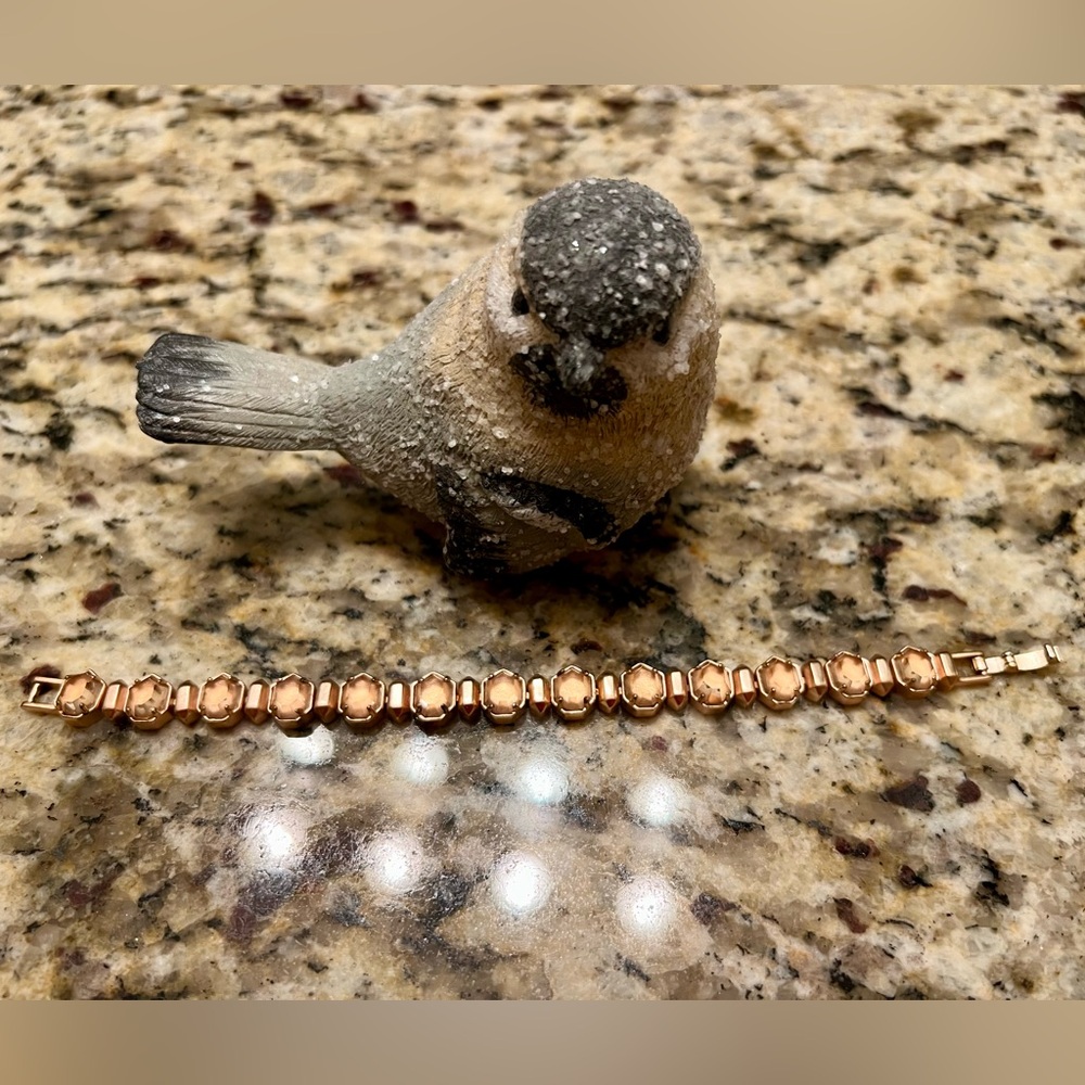EEUC ROSE GOLD/PEACH TARA